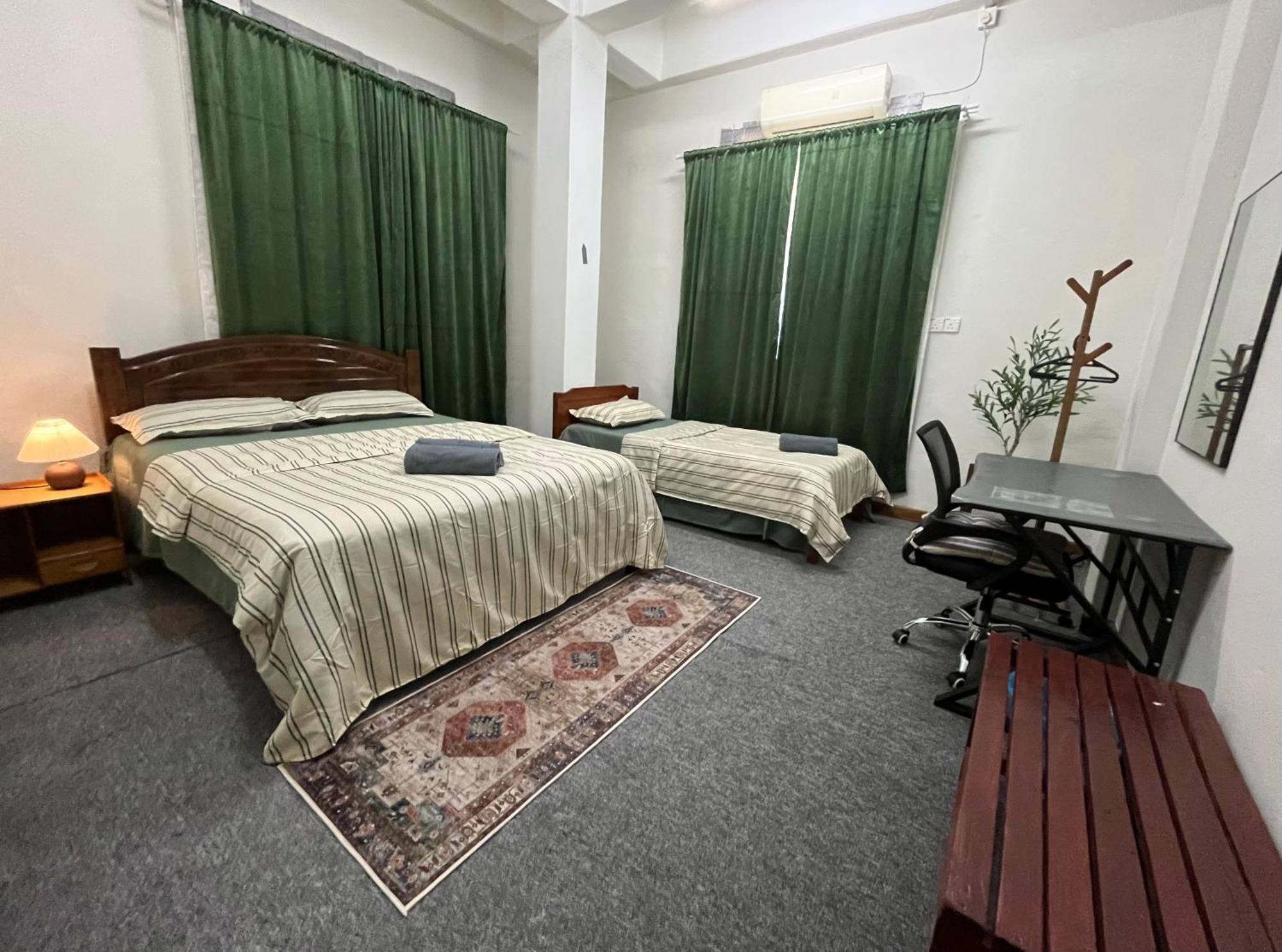 La Wood Homestay Near Kuala Besut Jetty Zewnętrze zdjęcie